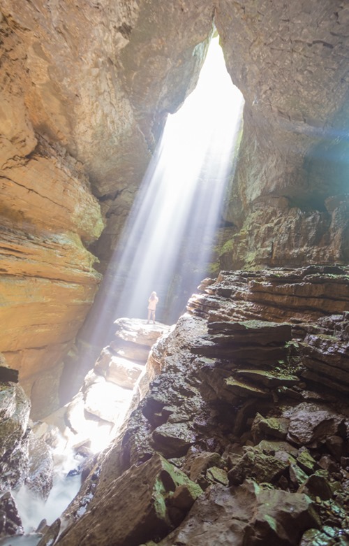 170609 Anna in Stephens Gap Cave _MG_9806