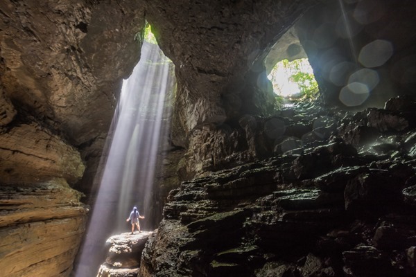 170609 Jake in Stephens Gap Cave _MG_9875