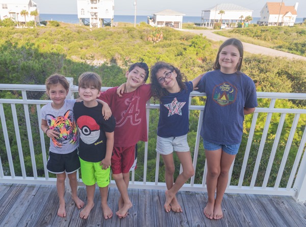 2017-Family-Vacation-Cousins-Pic_MG_3352 s