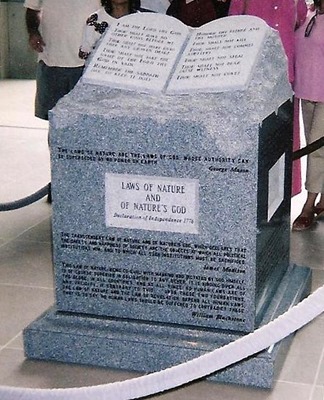 Ten_Commandments_monument_in_Alabama