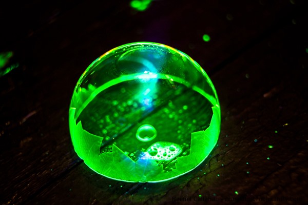 Glow-in-the-Dark-Frozen-Bubbles-1