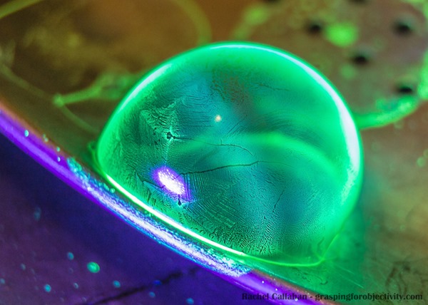 Glow-in-the-Dark-Frozen-Bubbles-3