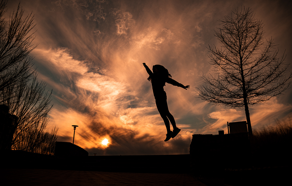 https://graspingforobjectivity.com/wp-content/uploads/2020/07/200128-flying-off-into-the-sunset-at-railroad-park-2M7A2938-s.jpg